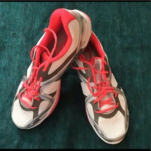 RYKA Women’s Tennis Shoes Sz.10 EUC